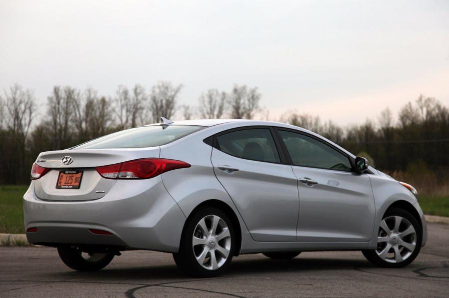  Hyundai Elantra Limited 2011 года  (фото 44 из 45)